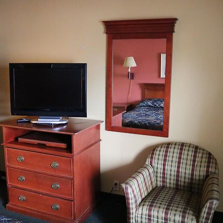 Inn Towne Motel Columbus Bagian luar foto